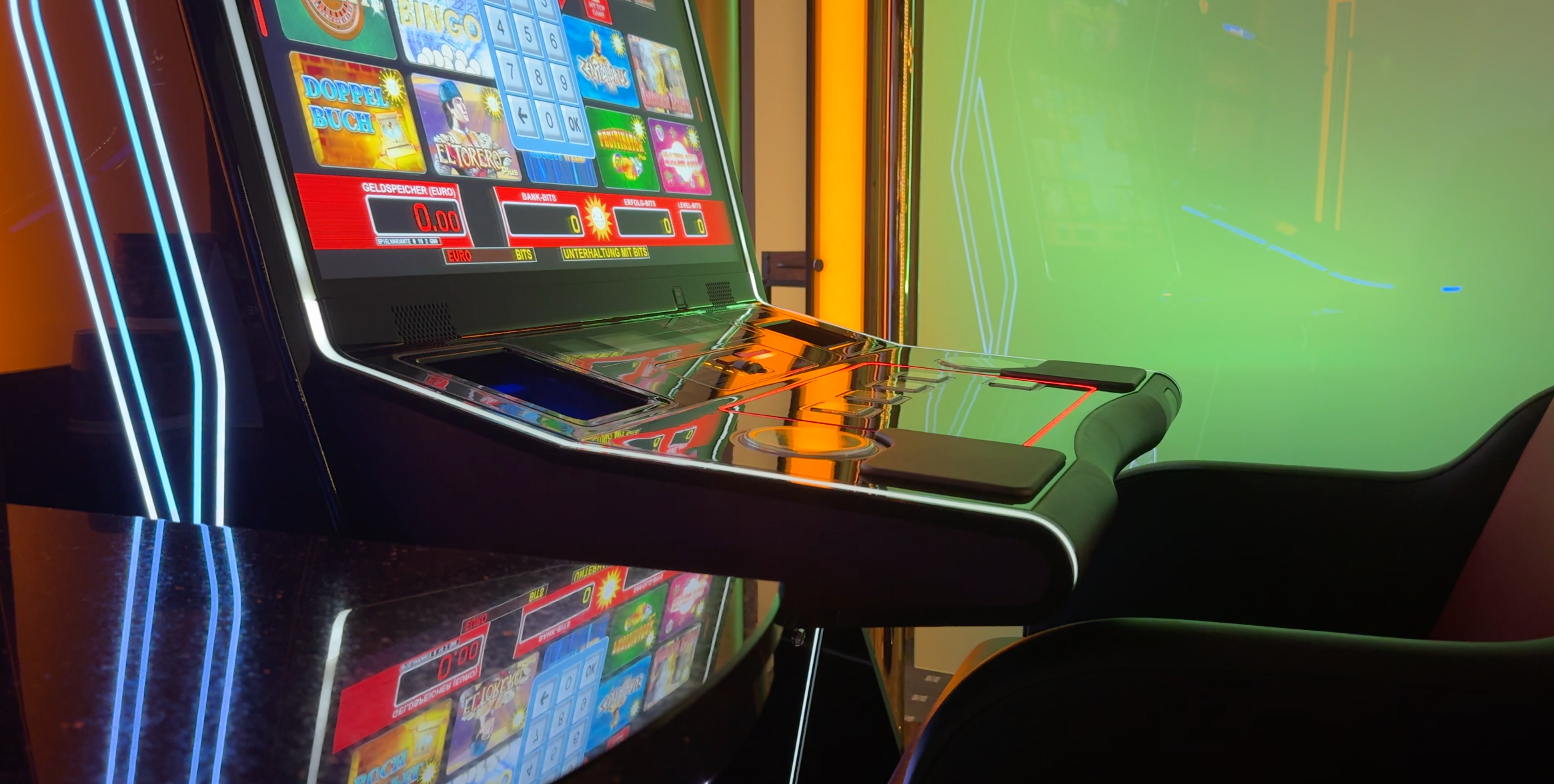 Moderner Spielautomat mit grüner LED-Beleuchtung